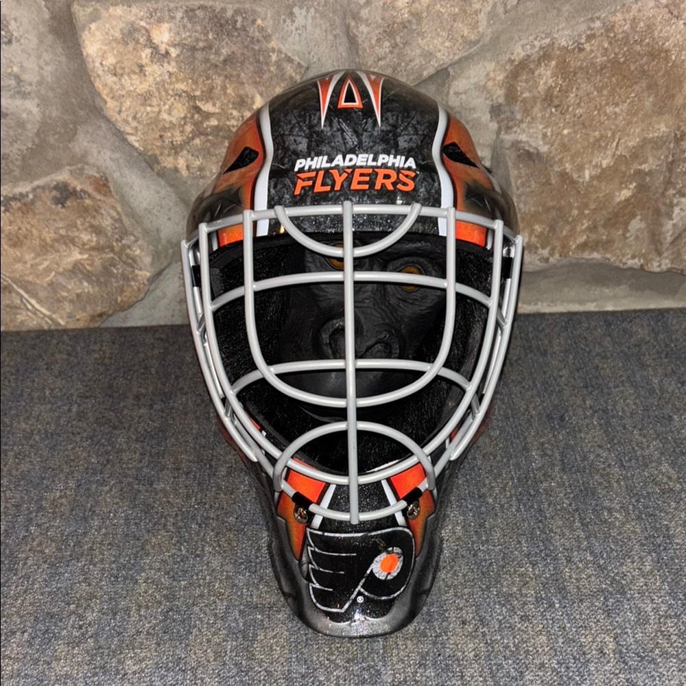 Classic Philadelphia Flyers Hockey Goalie Mask. Franklin.